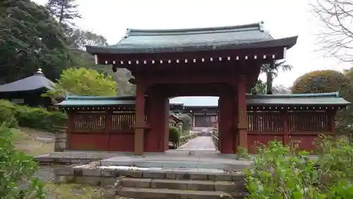 泉谷寺の山門・神門