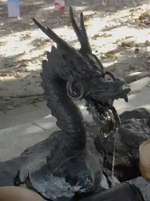 六所神社の手水舎