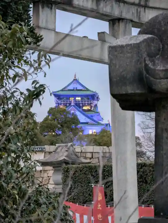 豊國神社の{uncategorized: "未分類", other: "その他", undefined: "問題あり", building: "その他建物", grave: "お墓", sacred_gate: "鳥居", guardian: "狛犬", statue: "像", buddha: "仏像", history: "歴史", nature: "自然", garden: "庭園", animal: "動物", pagoda: "塔", temizu: "手水舎", mountain_gate: "山門・神門", sanctuary: "本殿・本堂", subordinate: "末社・摂社", art: "芸術", scenery: "景色", jizo: "地蔵", ema: "絵馬", goshuin: "御朱印", omikuji: "おみくじ", items: "授与品その他", amulet: "お守り", goshuincho: "御朱印帳", eats: "食事", festival: "お祭り", votive_dance: "神楽", shichigosan: "七五三参", wedding: "結婚式", experience: "体験その他", initially: "初詣", around: "周辺", anti_infection: "感染症対策"}