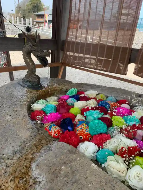 金井神社の手水舎