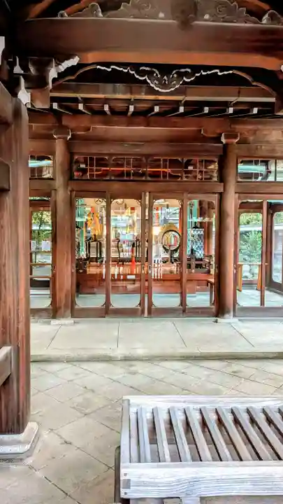 白金氷川神社の本殿・本堂