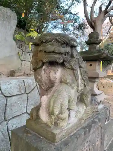 諏訪神社の狛犬