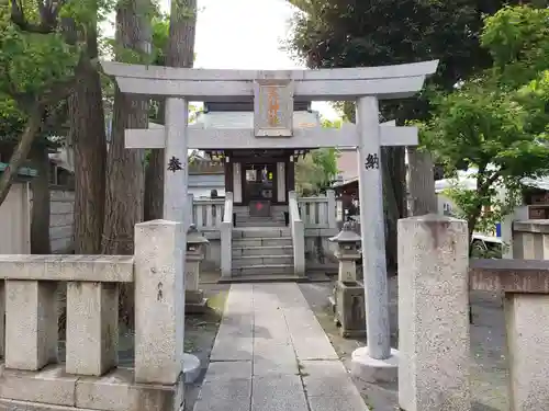 鎧神社の鳥居