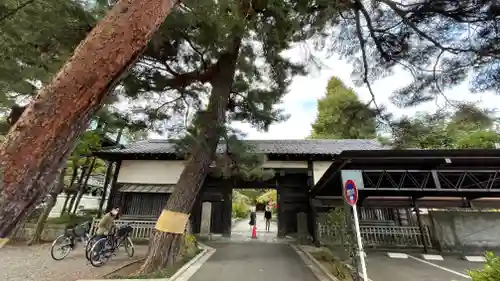 三寳寺(東京都)