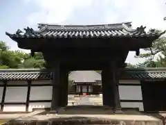 蓮教寺の山門