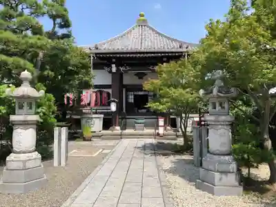 頭陀寺の本殿・本堂