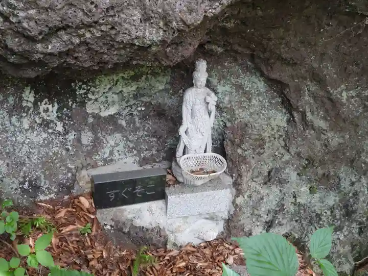 見入山観音堂の仏像