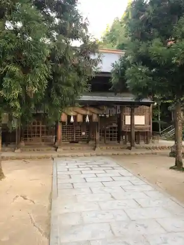 玉作湯神社の本殿