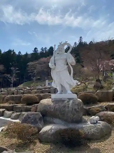 観音寺の像