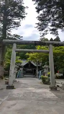 春日山神社の{uncategorized: "未分類", other: "その他", undefined: "問題あり", building: "その他建物", grave: "お墓", sacred_gate: "鳥居", guardian: "狛犬", statue: "像", buddha: "仏像", history: "歴史", nature: "自然", garden: "庭園", animal: "動物", pagoda: "塔", temizu: "手水舎", mountain_gate: "山門・神門", sanctuary: "本殿・本堂", subordinate: "末社・摂社", art: "芸術", scenery: "景色", jizo: "地蔵", ema: "絵馬", goshuin: "御朱印", omikuji: "おみくじ", items: "授与品その他", amulet: "お守り", goshuincho: "御朱印帳", eats: "食事", festival: "お祭り", votive_dance: "神楽", shichigosan: "七五三参", wedding: "結婚式", experience: "体験その他", initially: "初詣", around: "周辺", anti_infection: "感染症対策"}