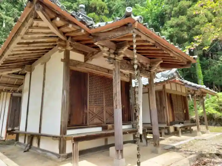 慈久神社の{uncategorized: "未分類", other: "その他", undefined: "問題あり", building: "その他建物", grave: "お墓", sacred_gate: "鳥居", guardian: "狛犬", statue: "像", buddha: "仏像", history: "歴史", nature: "自然", garden: "庭園", animal: "動物", pagoda: "塔", temizu: "手水舎", mountain_gate: "山門・神門", sanctuary: "本殿・本堂", subordinate: "末社・摂社", art: "芸術", scenery: "景色", jizo: "地蔵", ema: "絵馬", goshuin: "御朱印", omikuji: "おみくじ", items: "授与品その他", amulet: "お守り", goshuincho: "御朱印帳", eats: "食事", festival: "お祭り", votive_dance: "神楽", shichigosan: "七五三参", wedding: "結婚式", experience: "体験その他", initially: "初詣", around: "周辺", anti_infection: "感染症対策"}