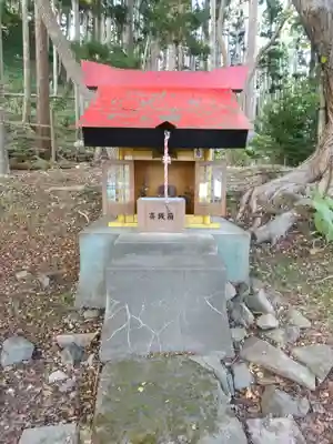 神社（洞爺湖中の島）の本殿・本堂