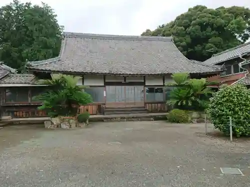 長全寺の本殿・本堂