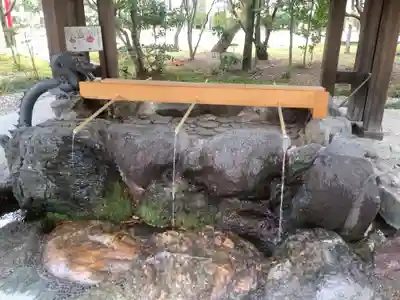 市原稲荷神社の手水舎
