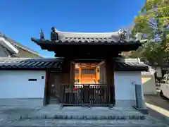 普賢寺の山門