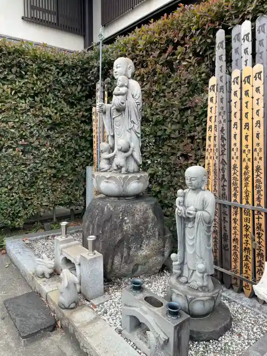 西藏院の{uncategorized: "未分類", other: "その他", undefined: "問題あり", building: "その他建物", grave: "お墓", sacred_gate: "鳥居", guardian: "狛犬", statue: "像", buddha: "仏像", history: "歴史", nature: "自然", garden: "庭園", animal: "動物", pagoda: "塔", temizu: "手水舎", mountain_gate: "山門・神門", sanctuary: "本殿・本堂", subordinate: "末社・摂社", art: "芸術", scenery: "景色", jizo: "地蔵", ema: "絵馬", goshuin: "御朱印", omikuji: "おみくじ", items: "授与品その他", amulet: "お守り", goshuincho: "御朱印帳", eats: "食事", festival: "お祭り", votive_dance: "神楽", shichigosan: "七五三参", wedding: "結婚式", experience: "体験その他", initially: "初詣", around: "周辺", anti_infection: "感染症対策"}