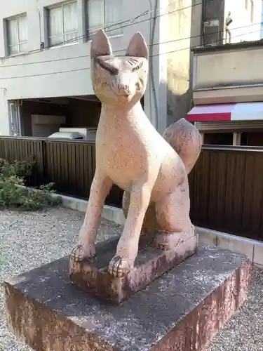 三輪神社の狛犬