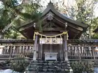 諏訪大社上社前宮の本殿・本堂