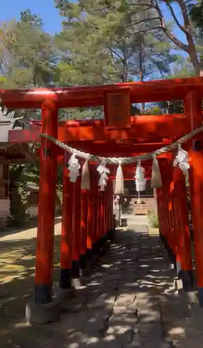 進雄神社の{uncategorized: "未分類", other: "その他", undefined: "問題あり", building: "その他建物", grave: "お墓", sacred_gate: "鳥居", guardian: "狛犬", statue: "像", buddha: "仏像", history: "歴史", nature: "自然", garden: "庭園", animal: "動物", pagoda: "塔", temizu: "手水舎", mountain_gate: "山門・神門", sanctuary: "本殿・本堂", subordinate: "末社・摂社", art: "芸術", scenery: "景色", jizo: "地蔵", ema: "絵馬", goshuin: "御朱印", omikuji: "おみくじ", items: "授与品その他", amulet: "お守り", goshuincho: "御朱印帳", eats: "食事", festival: "お祭り", votive_dance: "神楽", shichigosan: "七五三参", wedding: "結婚式", experience: "体験その他", initially: "初詣", around: "周辺", anti_infection: "感染症対策"}