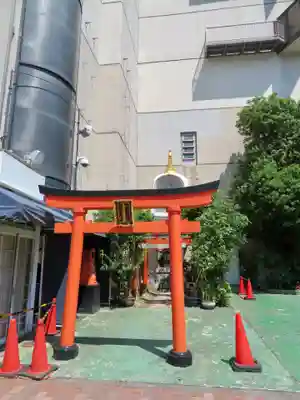 芝浦妙法稲荷神社の鳥居