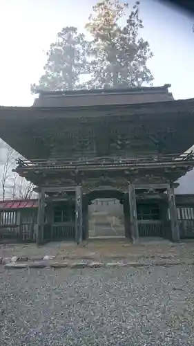 大矢田神社の山門