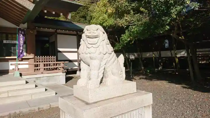 皇大神宮(烏森神社)の狛犬