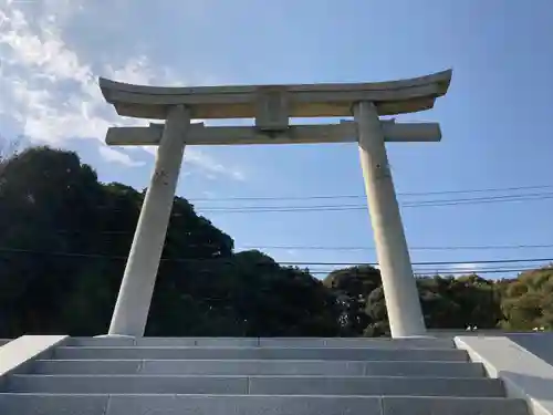 日高神社（日高庄八神社）の鳥居