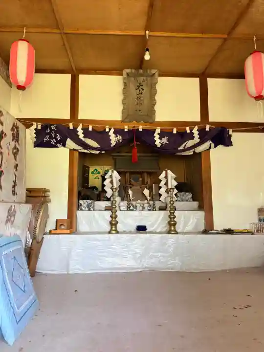 豊原神社の{uncategorized: "未分類", other: "その他", undefined: "問題あり", building: "その他建物", grave: "お墓", sacred_gate: "鳥居", guardian: "狛犬", statue: "像", buddha: "仏像", history: "歴史", nature: "自然", garden: "庭園", animal: "動物", pagoda: "塔", temizu: "手水舎", mountain_gate: "山門・神門", sanctuary: "本殿・本堂", subordinate: "末社・摂社", art: "芸術", scenery: "景色", jizo: "地蔵", ema: "絵馬", goshuin: "御朱印", omikuji: "おみくじ", items: "授与品その他", amulet: "お守り", goshuincho: "御朱印帳", eats: "食事", festival: "お祭り", votive_dance: "神楽", shichigosan: "七五三参", wedding: "結婚式", experience: "体験その他", initially: "初詣", around: "周辺", anti_infection: "感染症対策"}