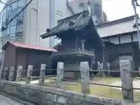 稲荷神社の{uncategorized: "未分類", other: "その他", undefined: "問題あり", building: "その他建物", grave: "お墓", sacred_gate: "鳥居", guardian: "狛犬", statue: "像", buddha: "仏像", history: "歴史", nature: "自然", garden: "庭園", animal: "動物", pagoda: "塔", temizu: "手水舎", mountain_gate: "山門・神門", sanctuary: "本殿・本堂", subordinate: "末社・摂社", art: "芸術", scenery: "景色", jizo: "地蔵", ema: "絵馬", goshuin: "御朱印", omikuji: "おみくじ", items: "授与品その他", amulet: "お守り", goshuincho: "御朱印帳", eats: "食事", festival: "お祭り", votive_dance: "神楽", shichigosan: "七五三参", wedding: "結婚式", experience: "体験その他", initially: "初詣", around: "周辺", anti_infection: "感染症対策"}