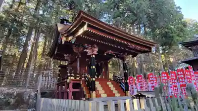 北口本宮冨士浅間神社の末社・摂社