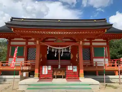 差出磯大嶽山神社 仕事と健康と厄よけの神さまの本殿・本堂