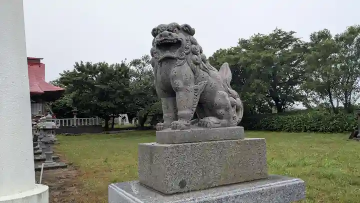 苫前神社の狛犬