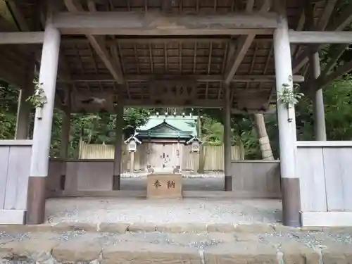 賀多神社の本殿・本堂
