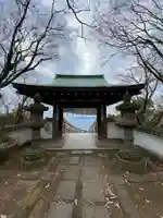 西ノ滝龍水寺の山門・神門