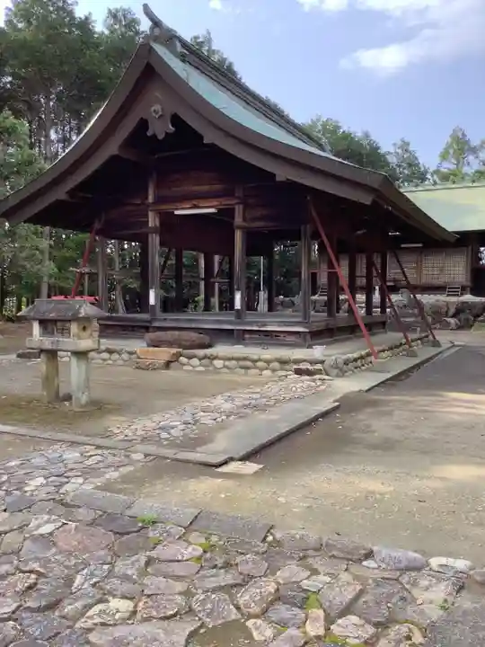 比良賀神社の本殿・本堂