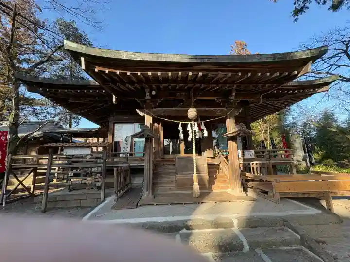 八坂神社(葛生町)の{uncategorized: "未分類", other: "その他", undefined: "問題あり", building: "その他建物", grave: "お墓", sacred_gate: "鳥居", guardian: "狛犬", statue: "像", buddha: "仏像", history: "歴史", nature: "自然", garden: "庭園", animal: "動物", pagoda: "塔", temizu: "手水舎", mountain_gate: "山門・神門", sanctuary: "本殿・本堂", subordinate: "末社・摂社", art: "芸術", scenery: "景色", jizo: "地蔵", ema: "絵馬", goshuin: "御朱印", omikuji: "おみくじ", items: "授与品その他", amulet: "お守り", goshuincho: "御朱印帳", eats: "食事", festival: "お祭り", votive_dance: "神楽", shichigosan: "七五三参", wedding: "結婚式", experience: "体験その他", initially: "初詣", around: "周辺", anti_infection: "感染症対策"}