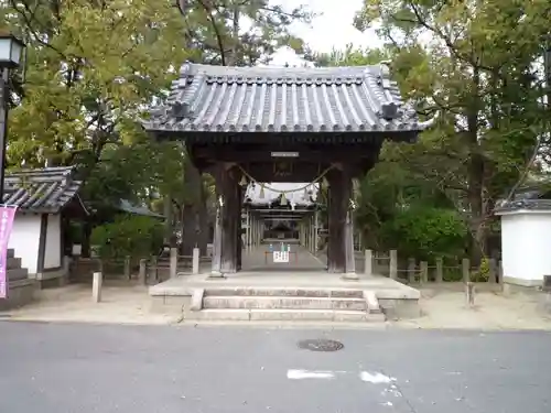 立坂神社の山門・神門