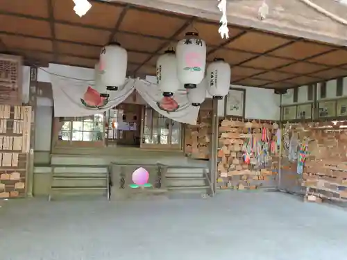 桃太郎神社（栗栖）の本殿・本堂