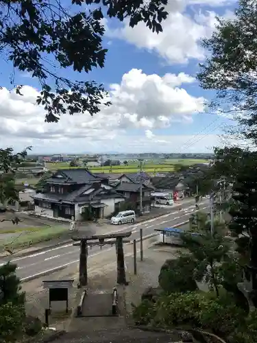 妻山神社の景色