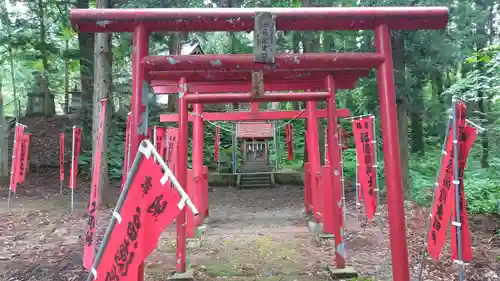 諏訪神社の鳥居