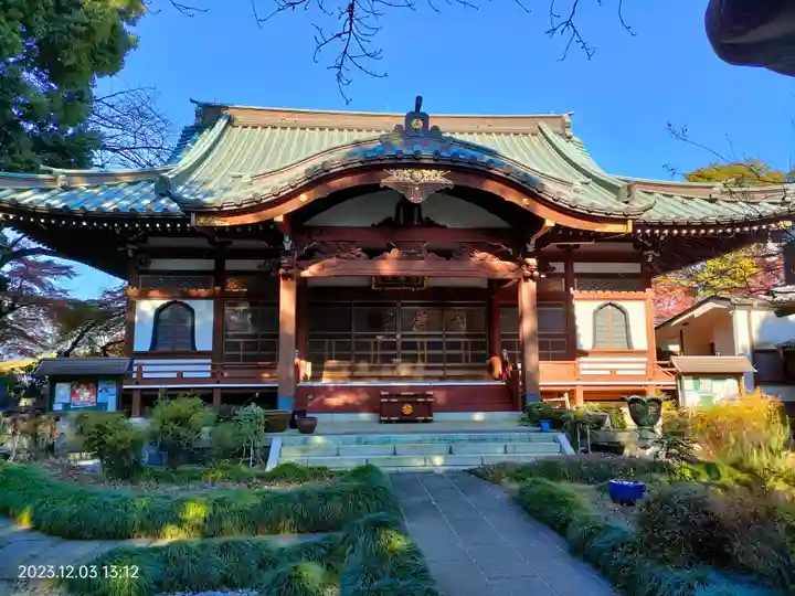 泉蔵院の本殿・本堂