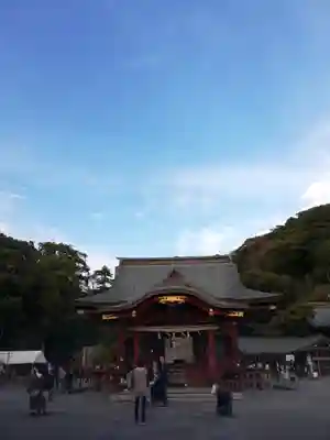 鶴岡八幡宮の本殿・本堂
