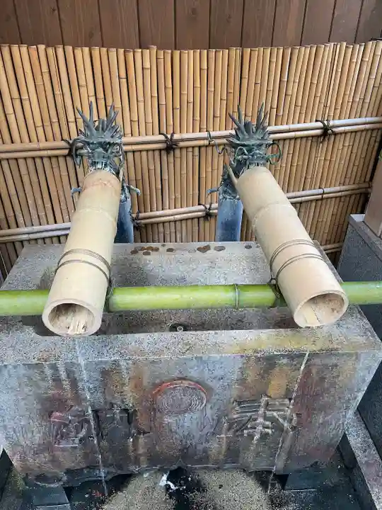 小網神社の手水舎