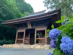 普門寺(切り絵御朱印発祥の寺)の山門