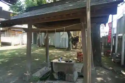 厳島神社（港町弁財天）の手水舎