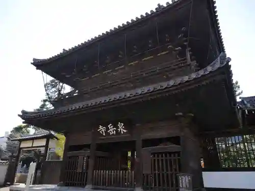 泉岳寺の山門・神門