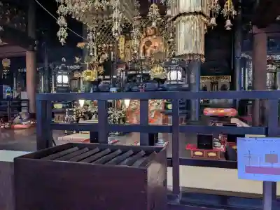 西教寺の{uncategorized: "未分類", other: "その他", undefined: "問題あり", building: "その他建物", grave: "お墓", sacred_gate: "鳥居", guardian: "狛犬", statue: "像", buddha: "仏像", history: "歴史", nature: "自然", garden: "庭園", animal: "動物", pagoda: "塔", temizu: "手水舎", mountain_gate: "山門・神門", sanctuary: "本殿・本堂", subordinate: "末社・摂社", art: "芸術", scenery: "景色", jizo: "地蔵", ema: "絵馬", goshuin: "御朱印", omikuji: "おみくじ", items: "授与品その他", amulet: "お守り", goshuincho: "御朱印帳", eats: "食事", festival: "お祭り", votive_dance: "神楽", shichigosan: "七五三参", wedding: "結婚式", experience: "体験その他", initially: "初詣", around: "周辺", anti_infection: "感染症対策"}