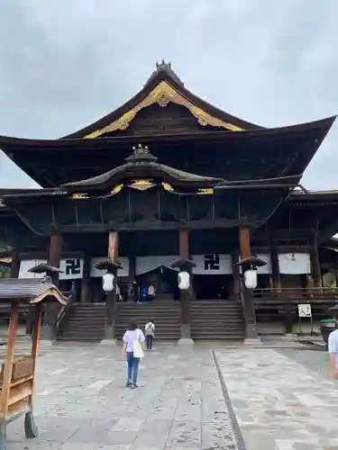 善光寺の本殿・本堂