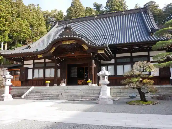 頼岳寺の本殿・本堂