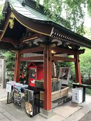 冠稲荷神社の手水舎